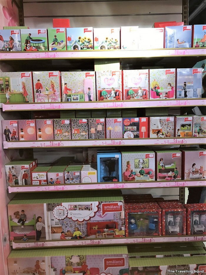 hamleys toy store boxes The Travelling Squid