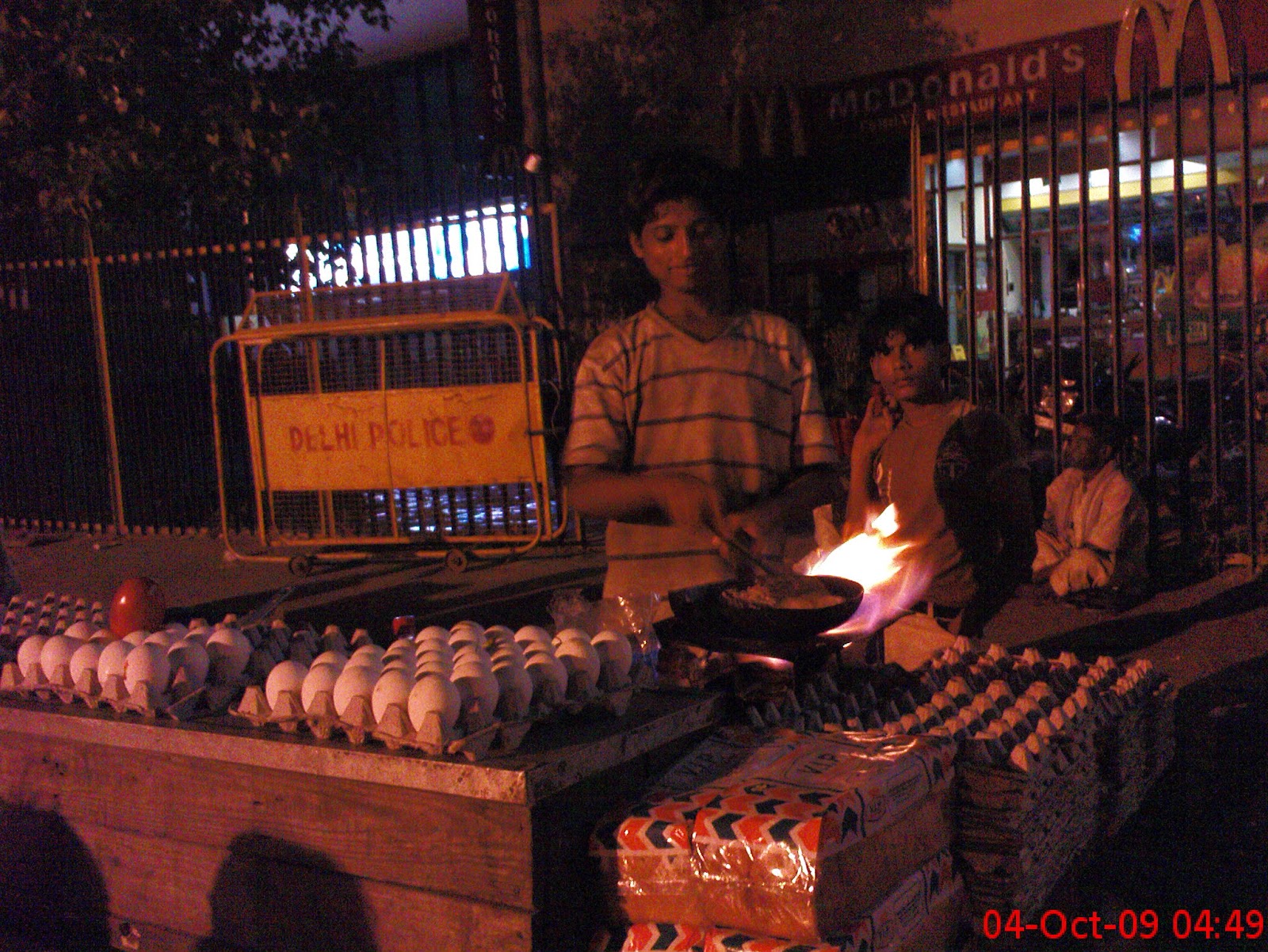 Delhi kashmiri gate best breakfast