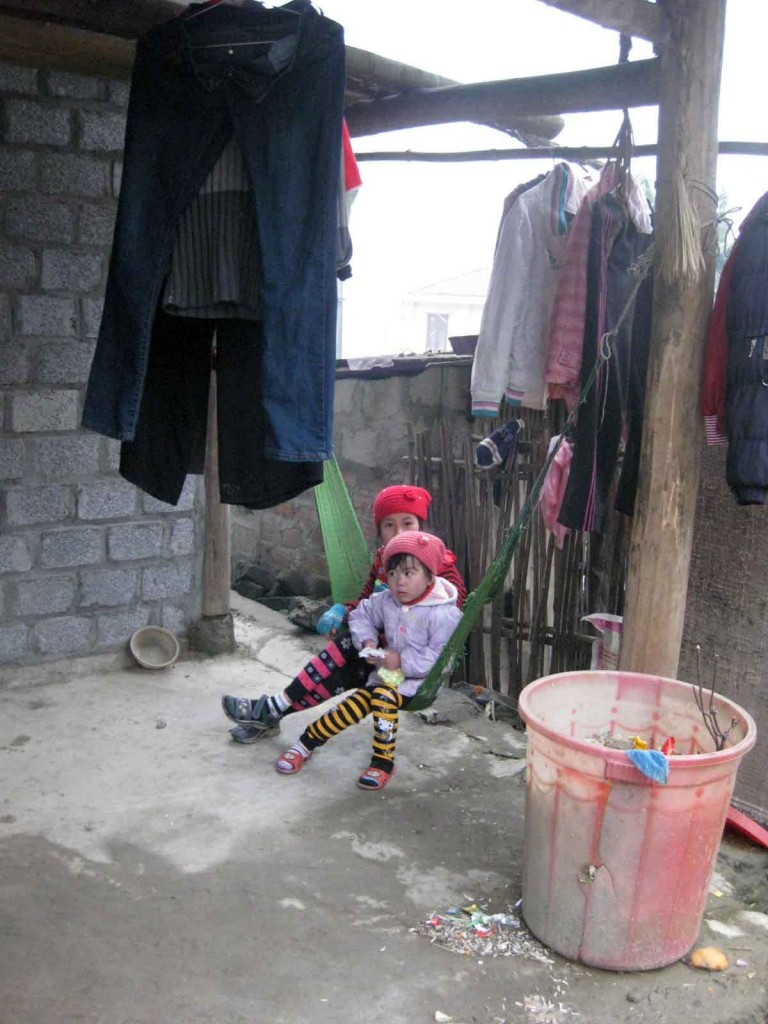 sapa minority tribe children 