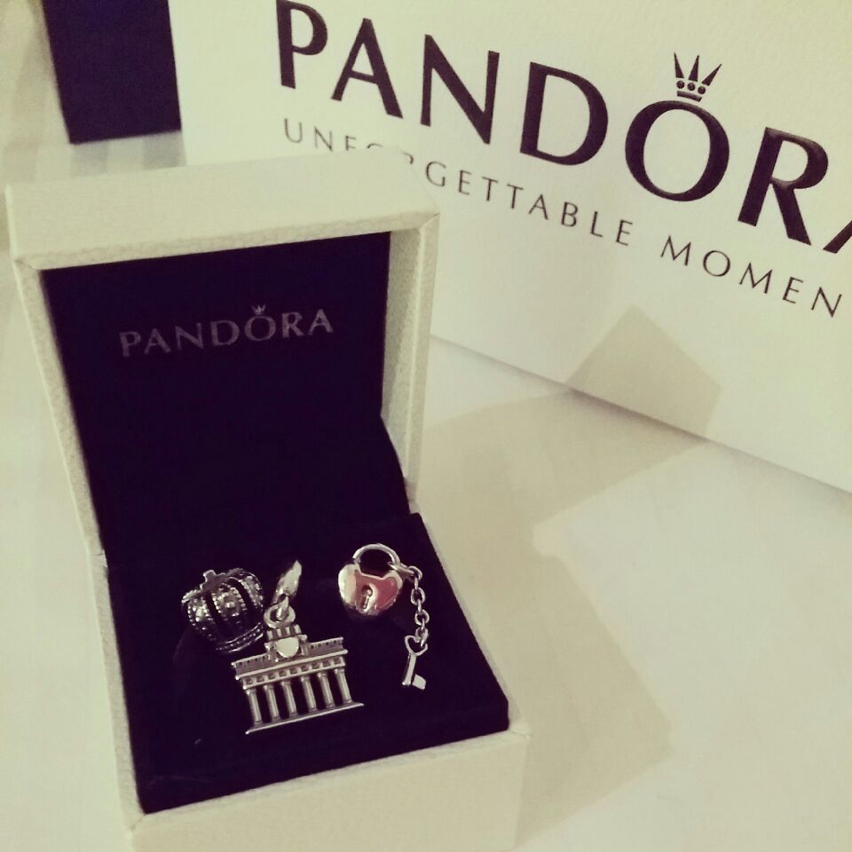 pandora charm Brandenburg gate berlin