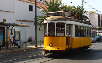 lisbon tram 28 stops