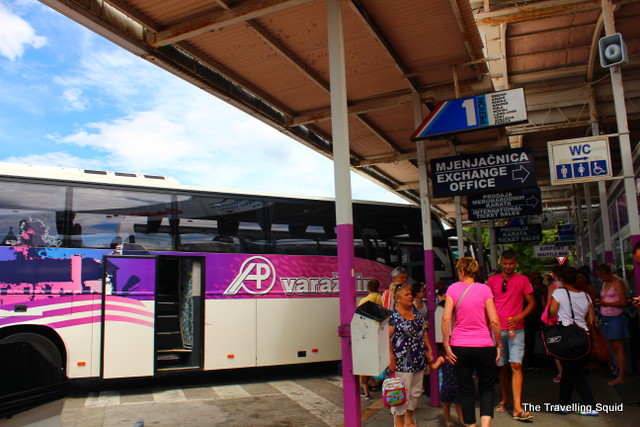 split to plitvice lakes by bus station