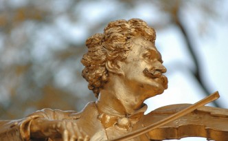 Vienna statue