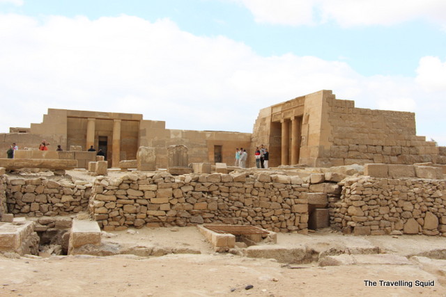 ruins pyramid of giza complex