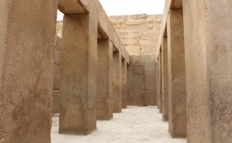 pyramid complex giza sphinx