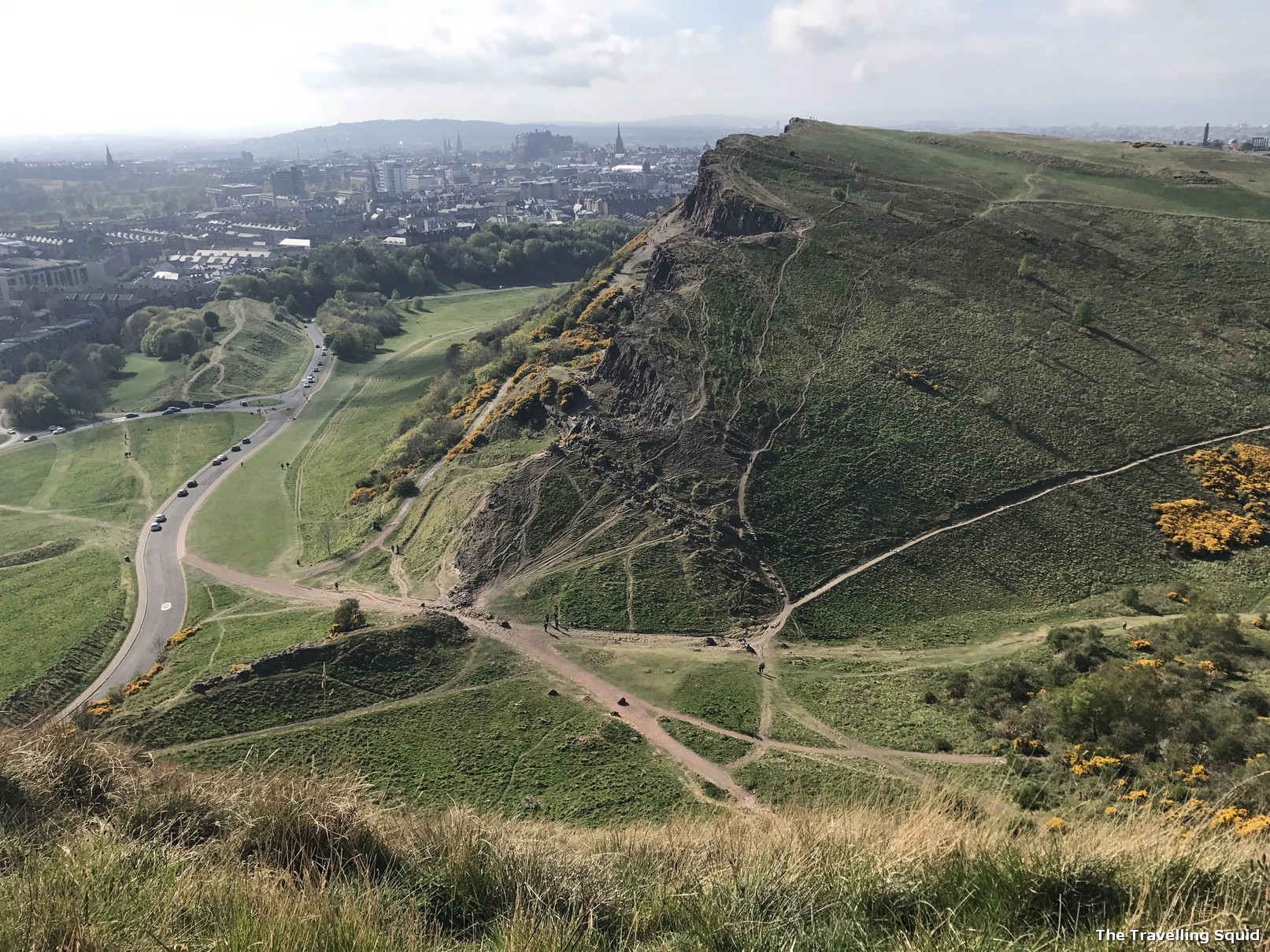 Review: The Easy Hiking Route To Arthurs Seat - The Travelling Squid