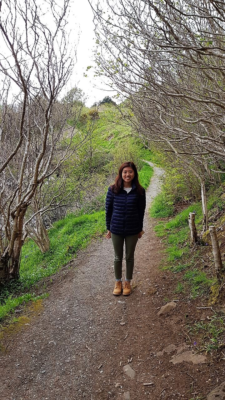 easy hiking trail around Portree