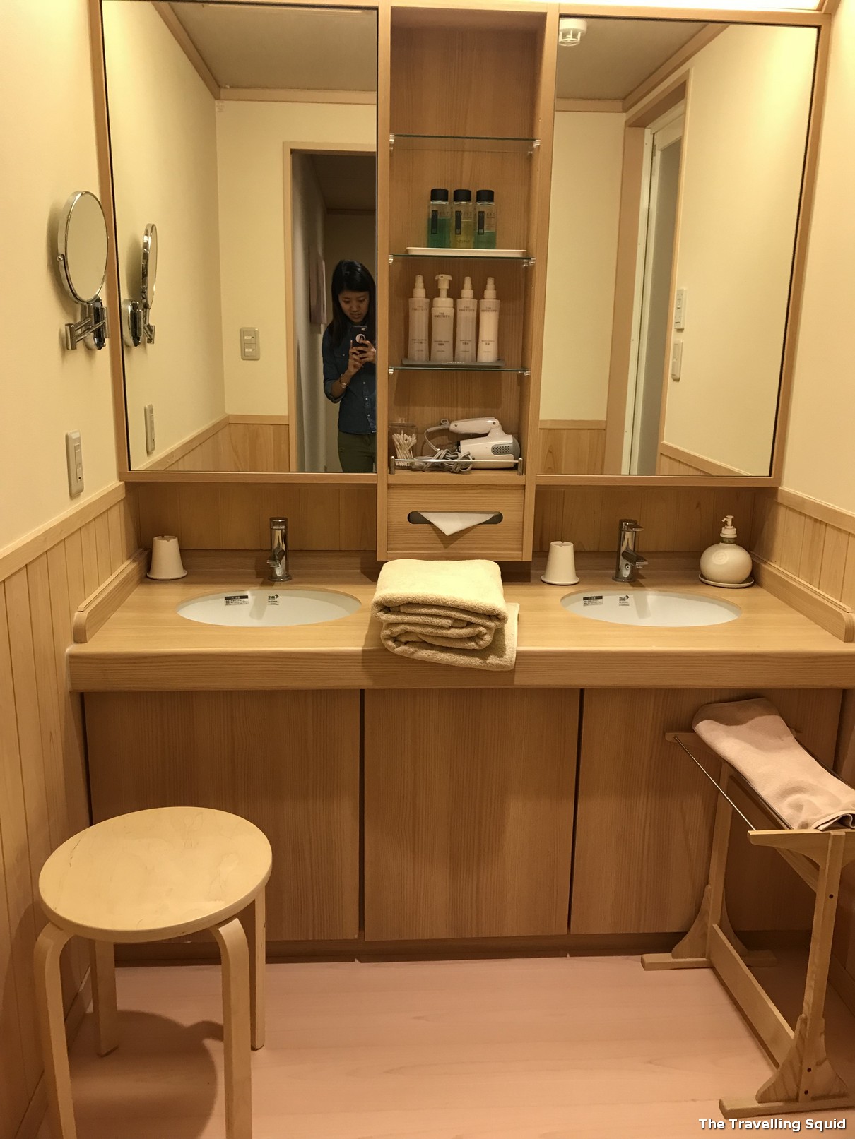Hotel Konanso Fuji Kawaguchiko ryokan bathroom