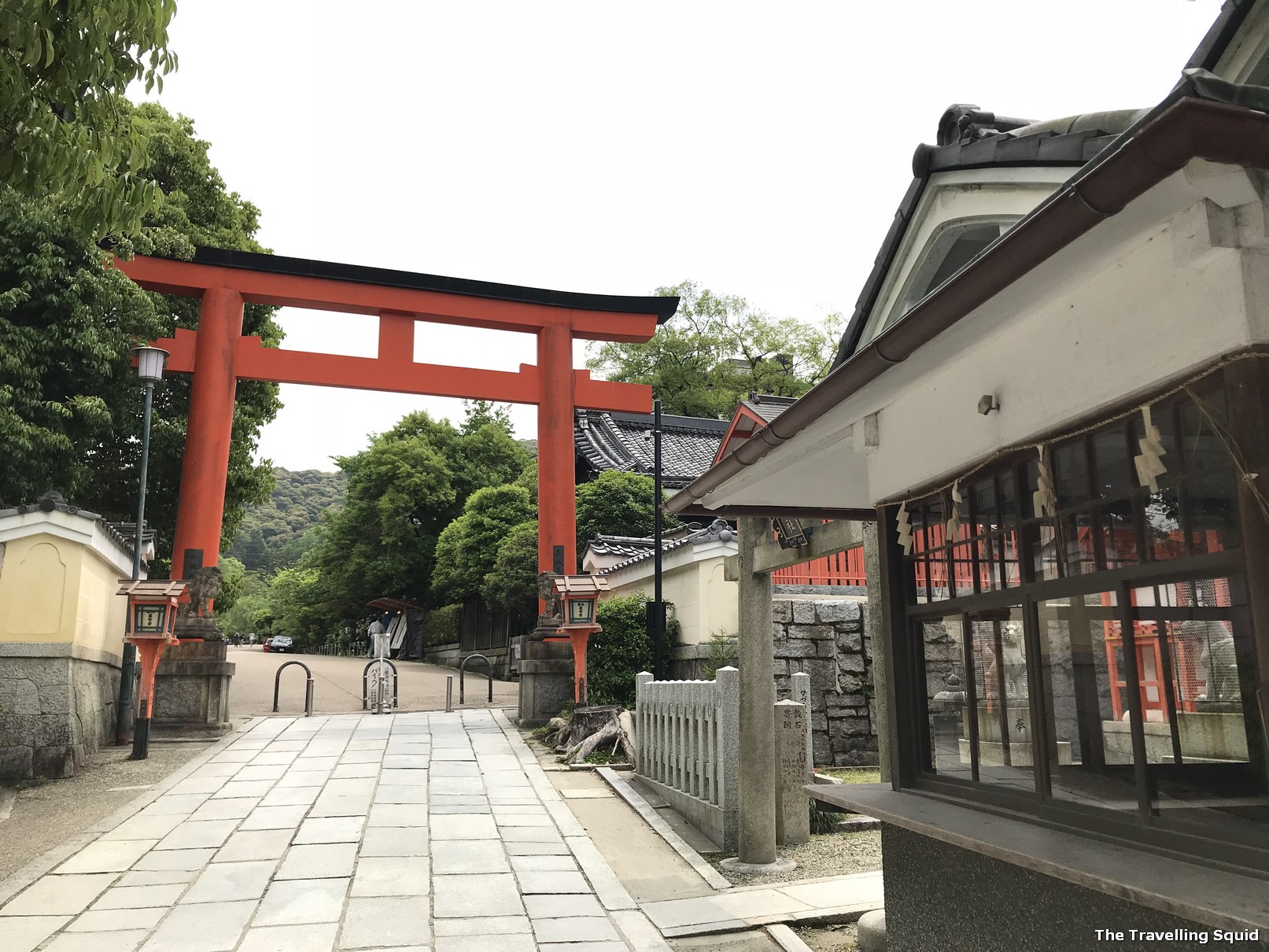 torii gate shrine kyoto Higashiyama