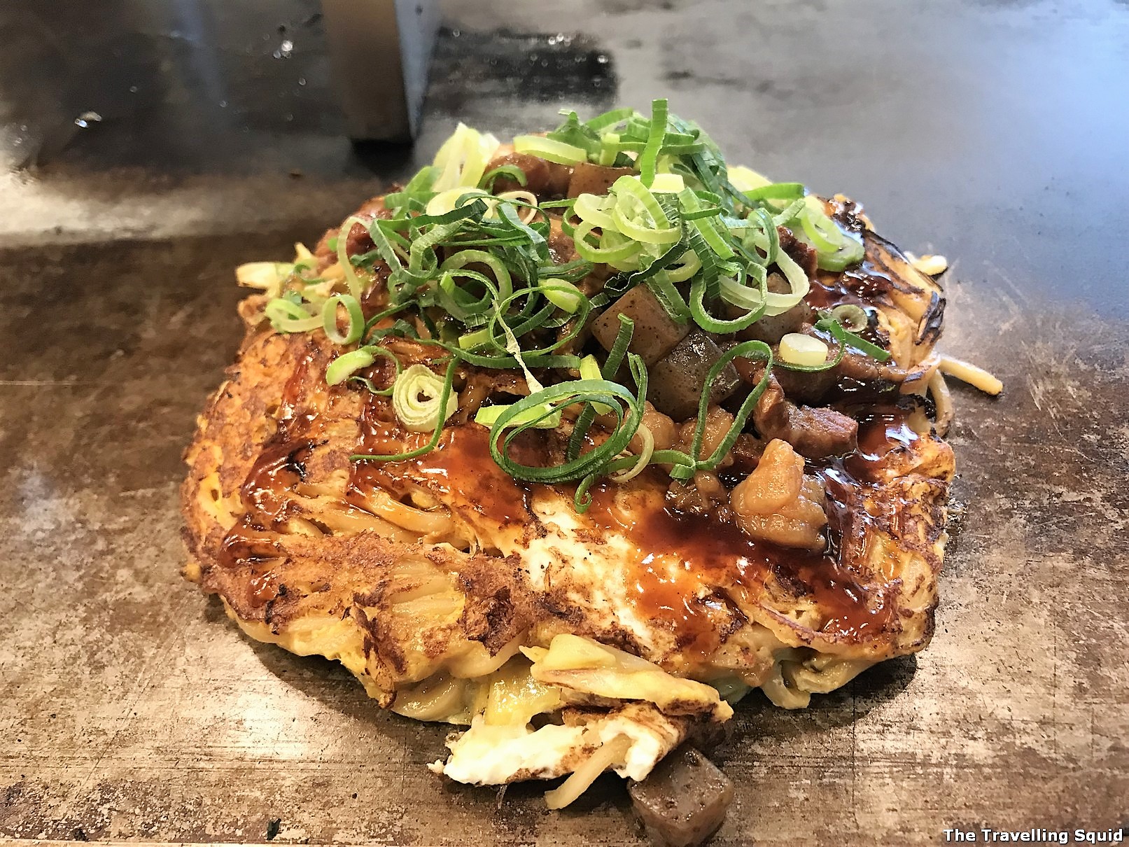 hiroshima style okonomiyaki Nagatahonshou in Kobe Sannomiya for good Yakisoba