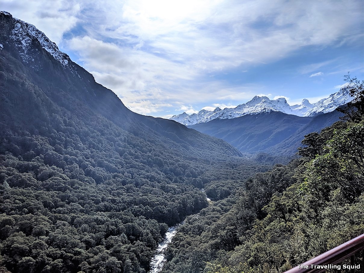 pop's lookout viewpoints along the drive to Milford Sound