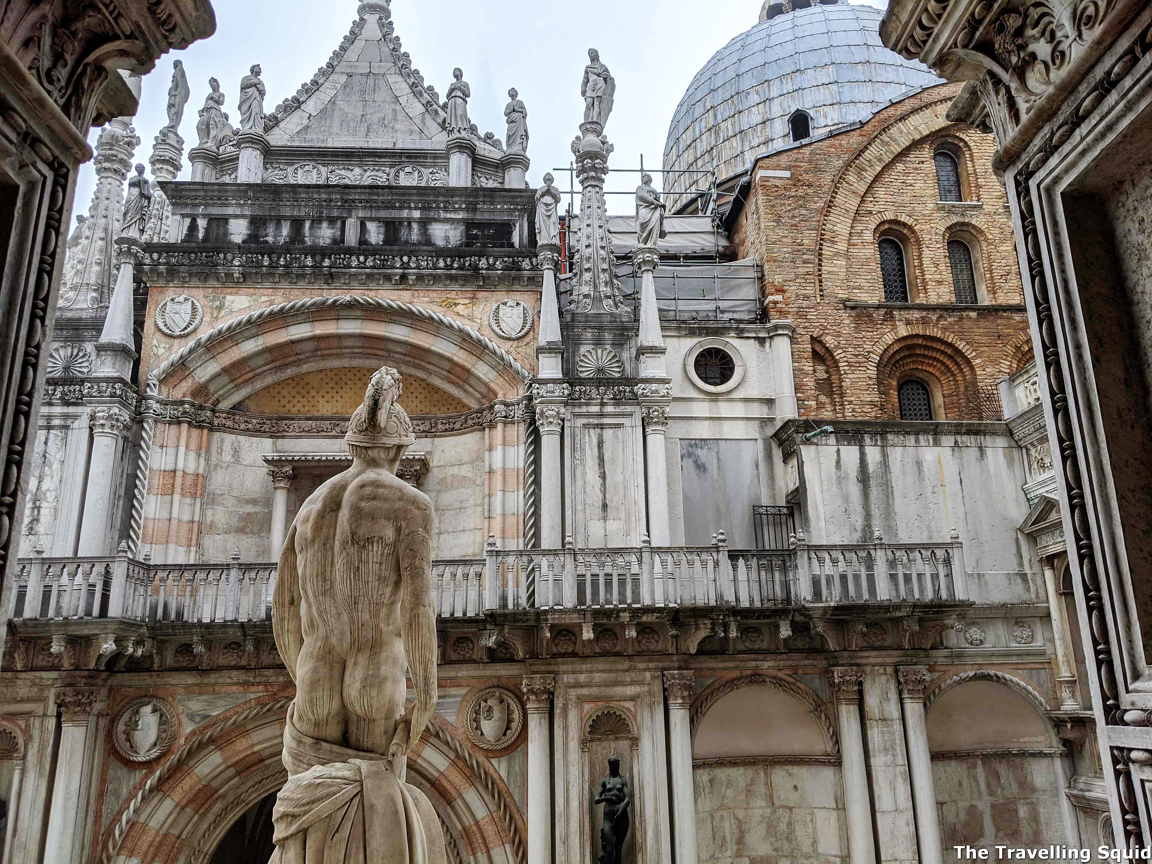 statue doge's palace venice