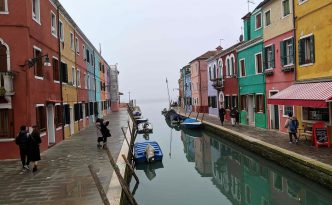 Is Burano and Murano in Venice worth visiting?