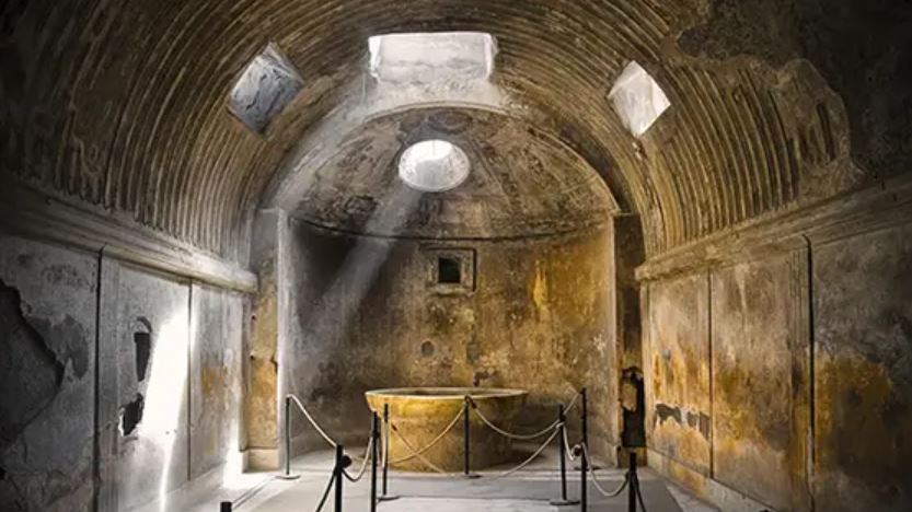 forum baths pompeii