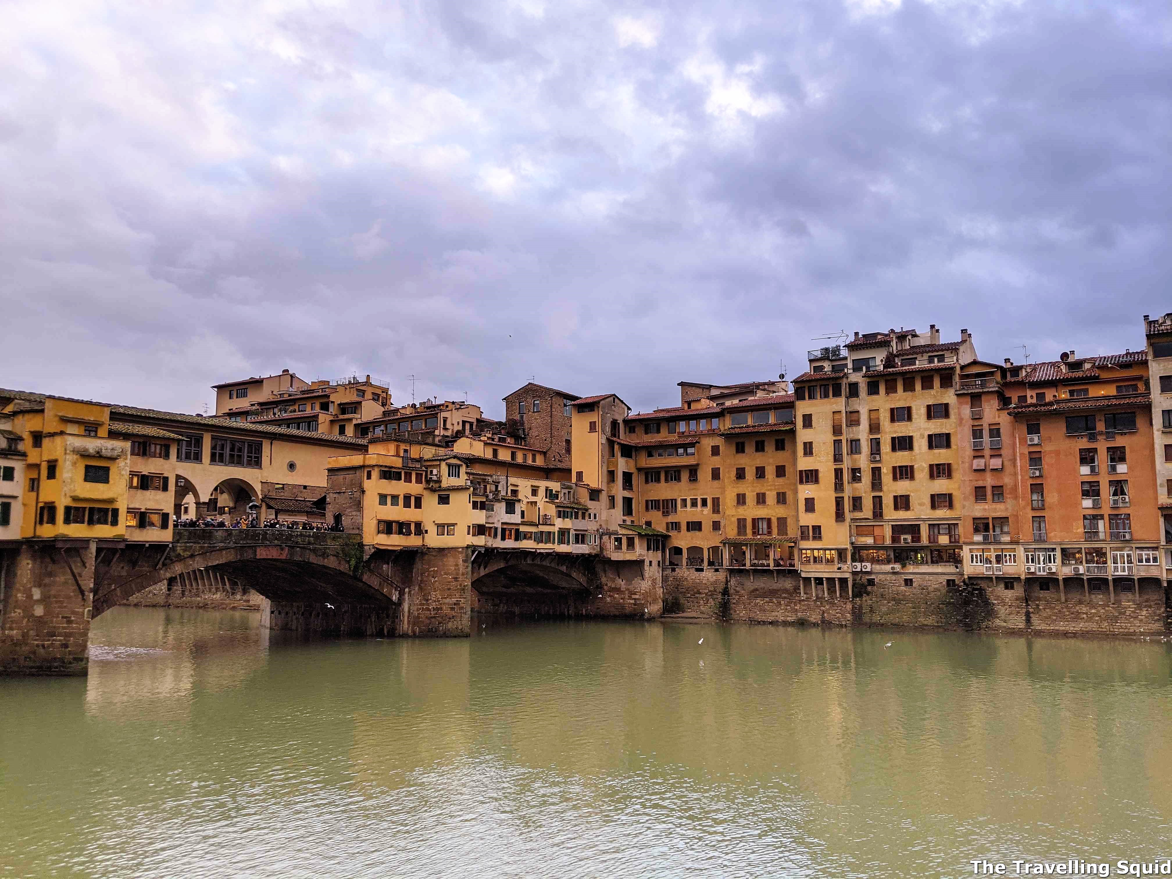 Ponte Vecchio arno river florence