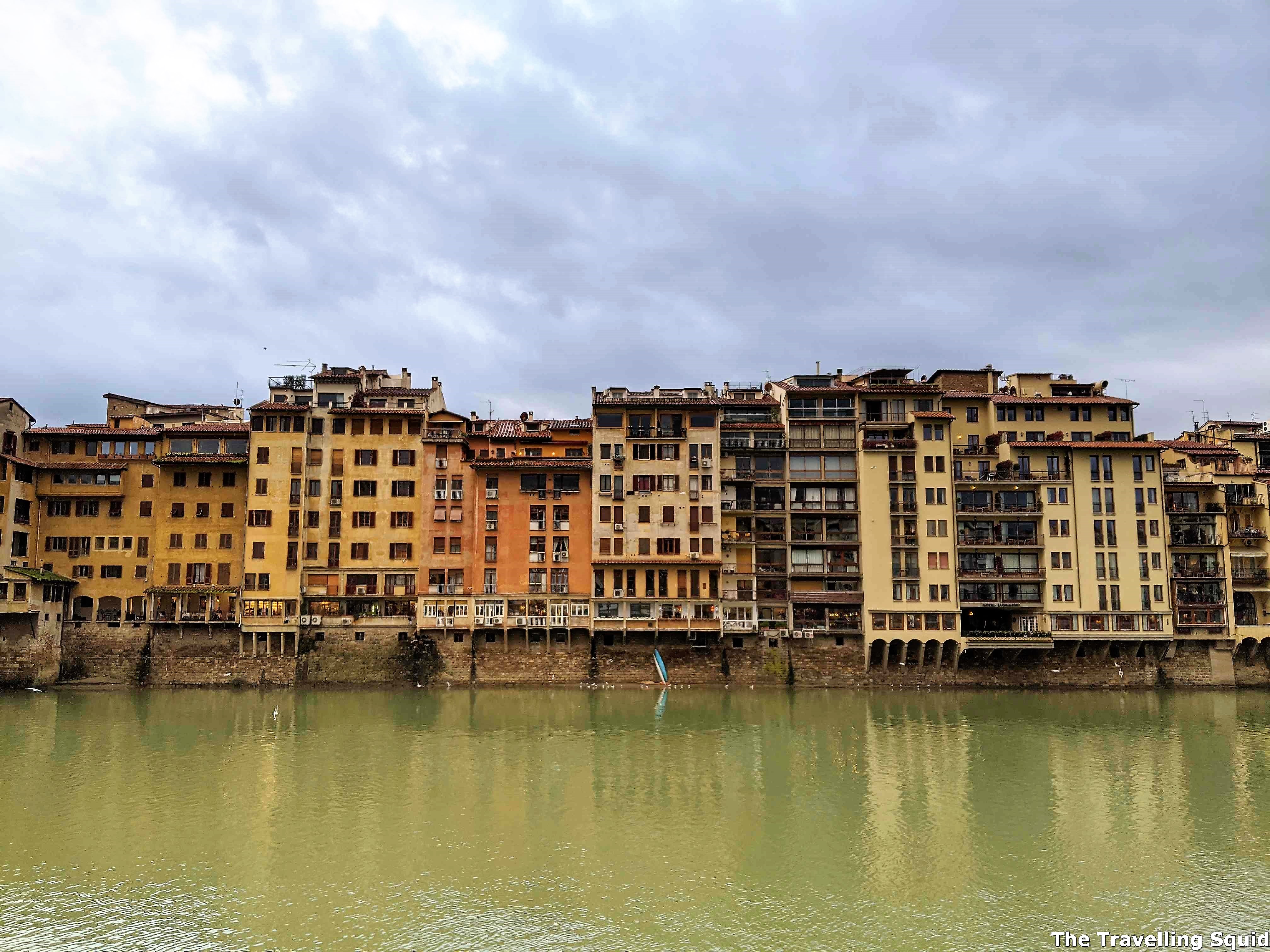 ponte vecchio arno river